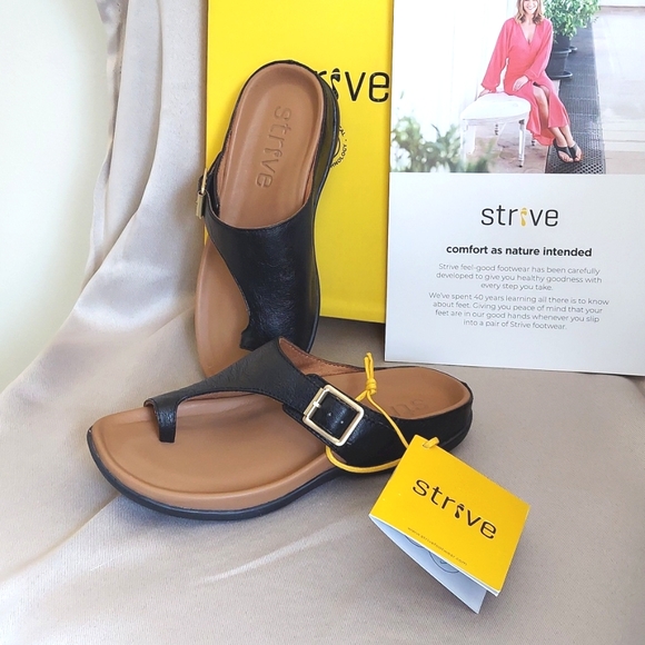 Strive Sandals, Sz 5, Java II, Black Leather, Gold Buckle, Toe Loop, Comfort NEW - Picture 1 of 8